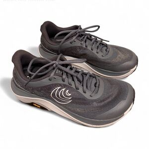 Topo Athletic Ultraventure 4 Men's Size 11 Grey Trail Running Shoes Gym Outdoor